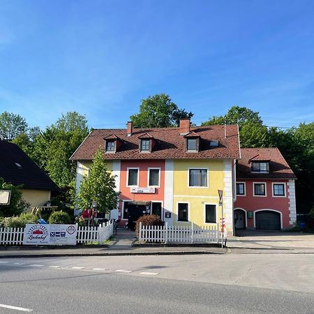 Lindenhof Ybbs Bed & Breakfast Ybbs an der Donau Exterior photo